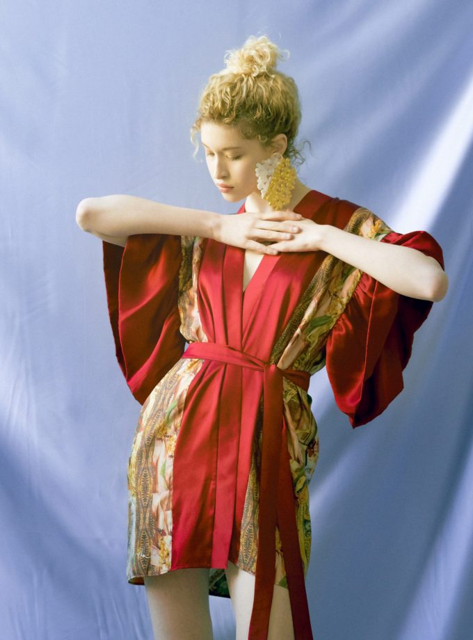 Silk Kimono anarela red front side