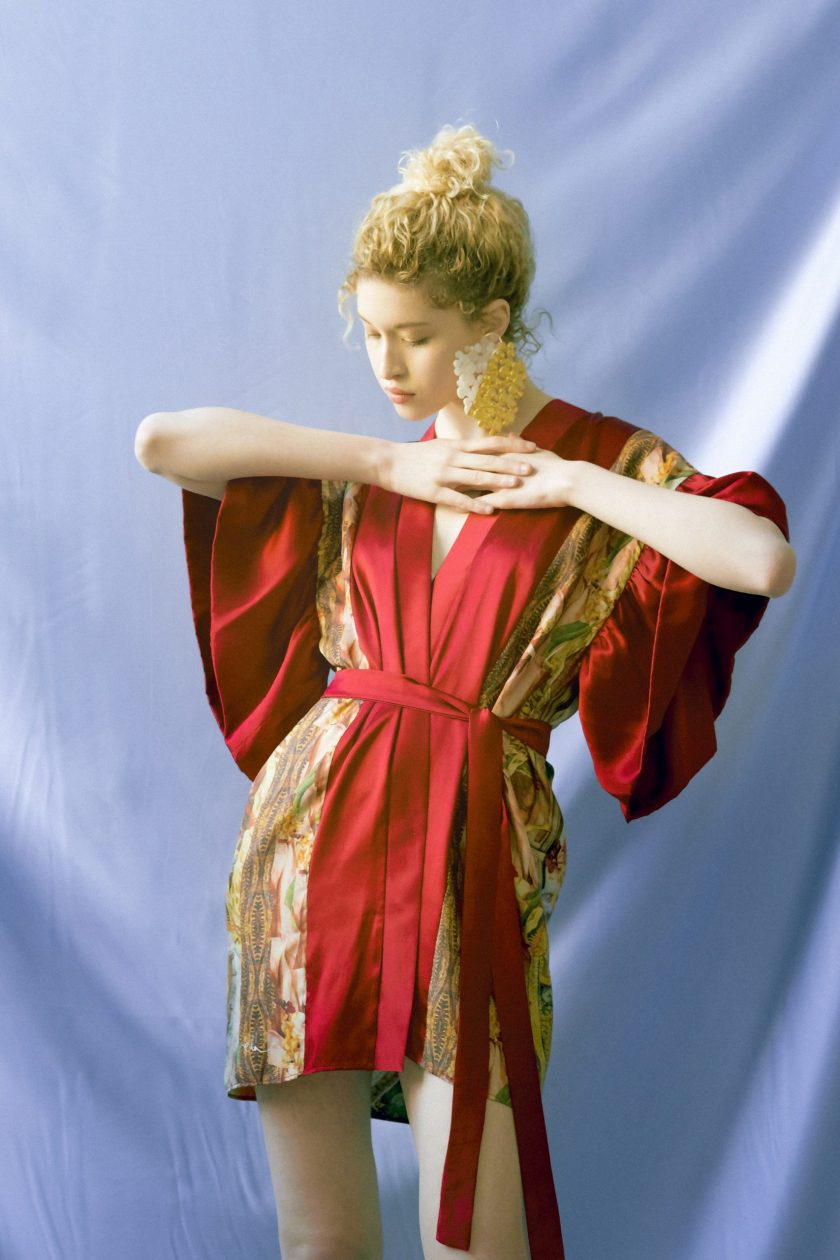 Silk Kimono anarela red front side